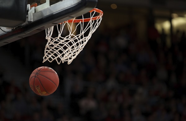 NBA季后赛金州勇士队斯蒂芬库里投篮精彩瞬间